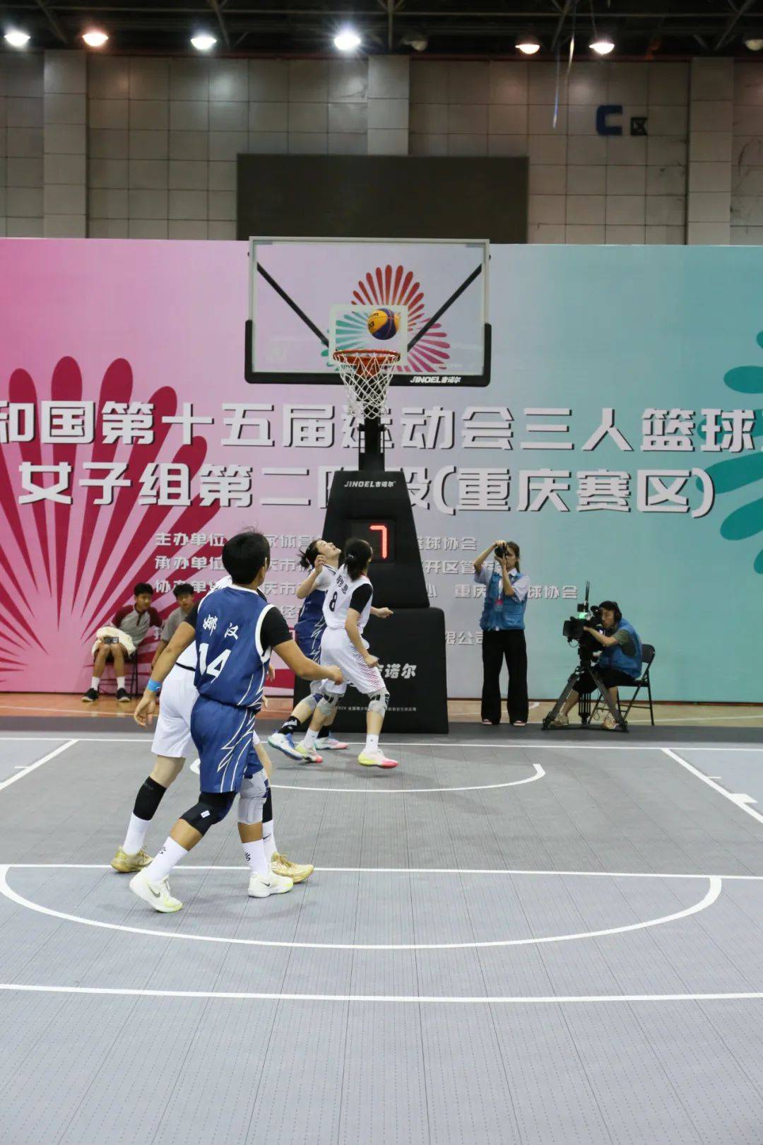 武汉三对三篮球赛，汉口队获胜