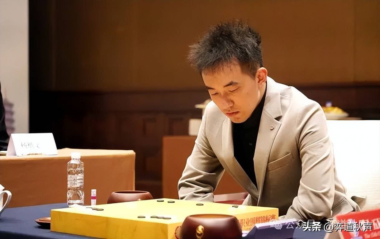 杨楷文问鼎春兰杯职业生涯首夺世界冠军的简单介绍